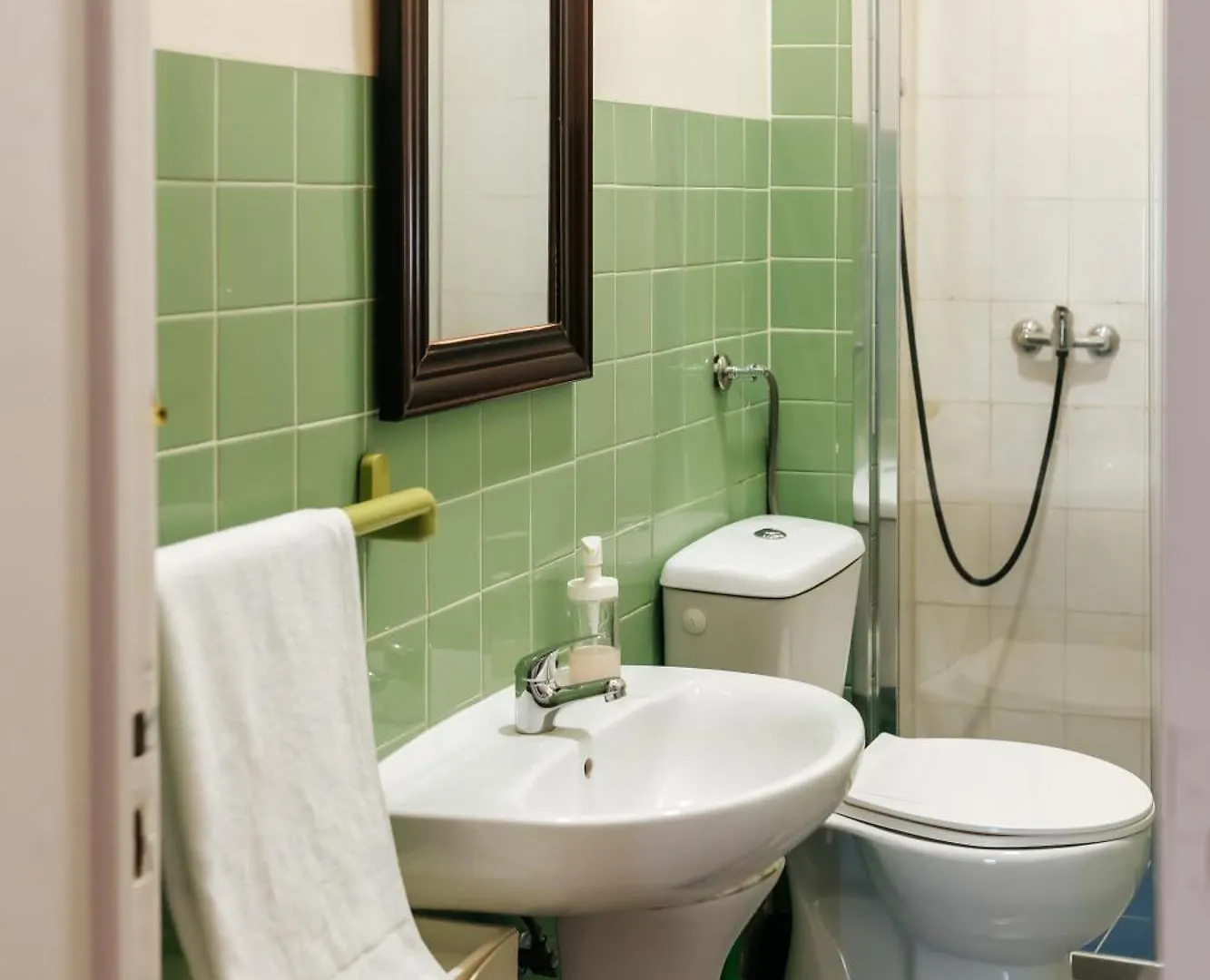 Homestay Aquilla Family Room 207 Lisbon